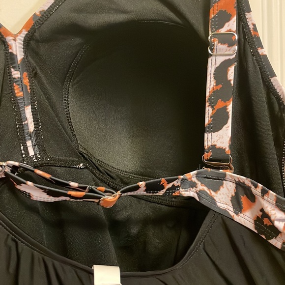 NWT HOLIPICK One Piece Swimsuit - Picture 11 of 13